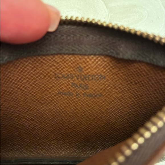 Louis Vuitton Monogram Key Holder/Card Holder - Picture 7 of 10